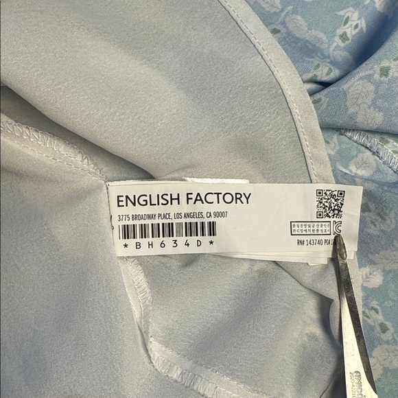 English Factory Endless Rose Blue and White Floral Midi Dress Size Large - Picture 8 of 10